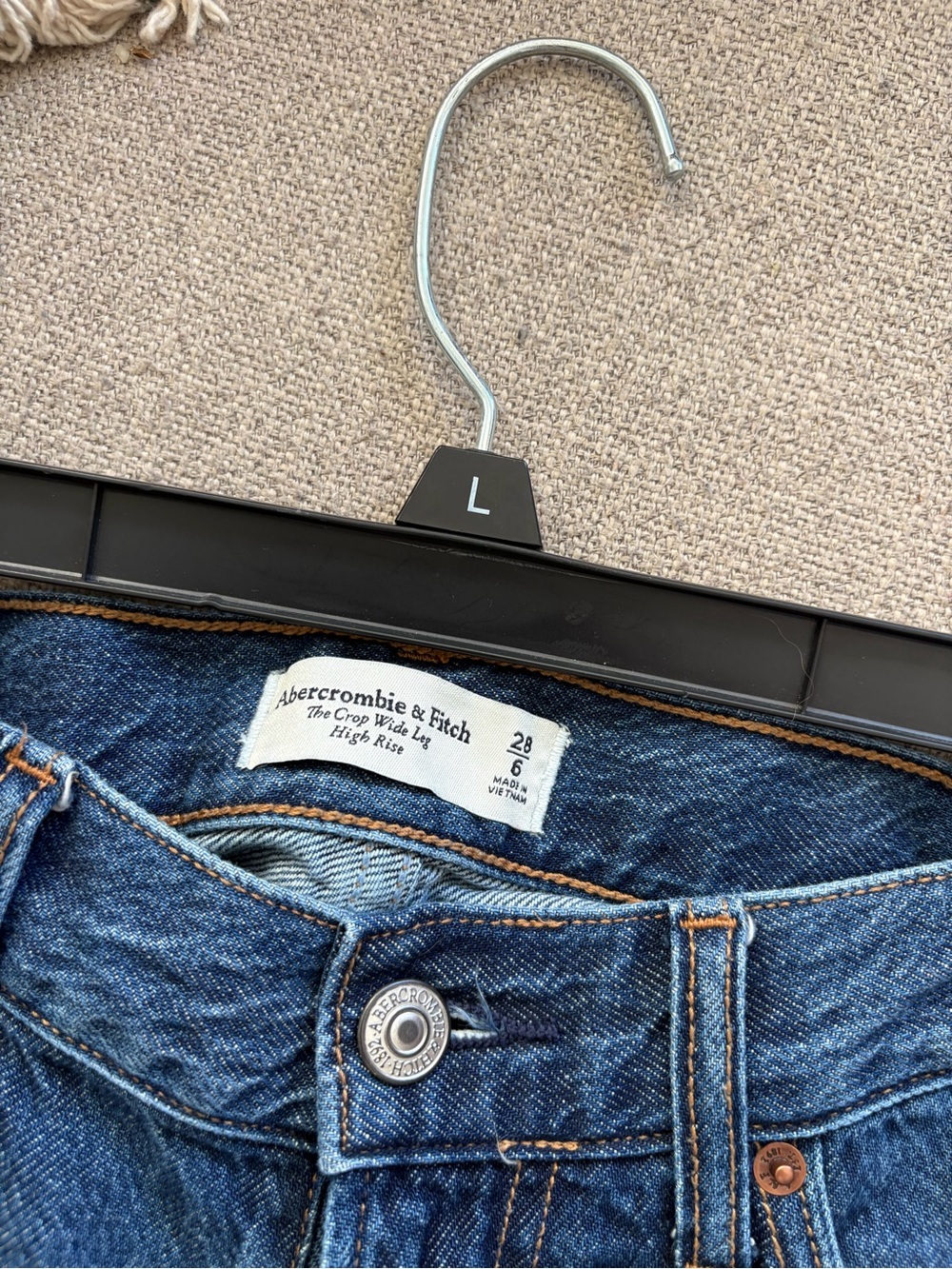 Abercrombie & Fitch Men's Dark Blue Relaxed Jeans